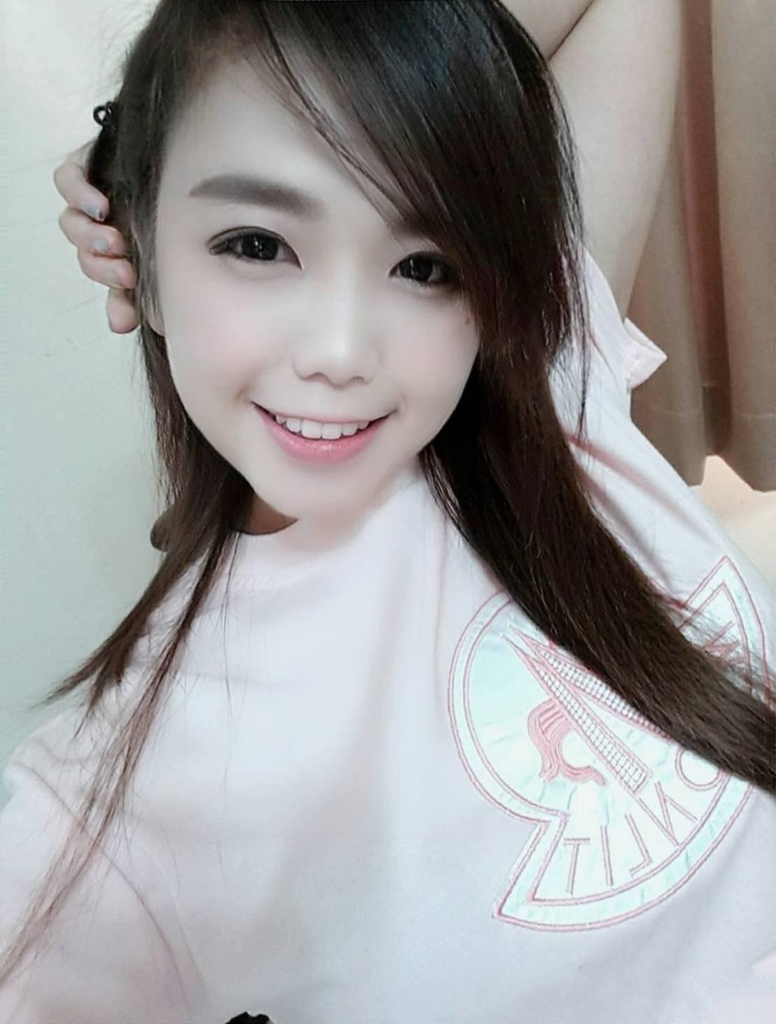 桃園 現職專櫃正妹 之卉 高檔嫩模